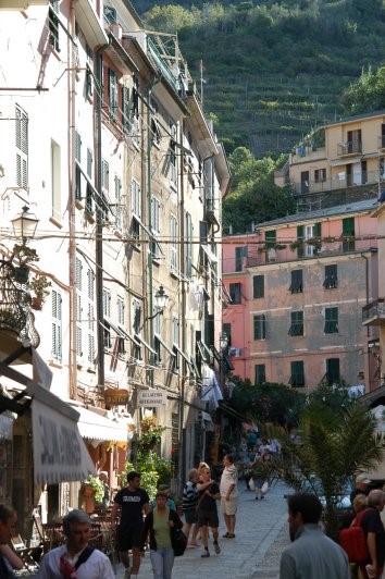 VERNAZZA